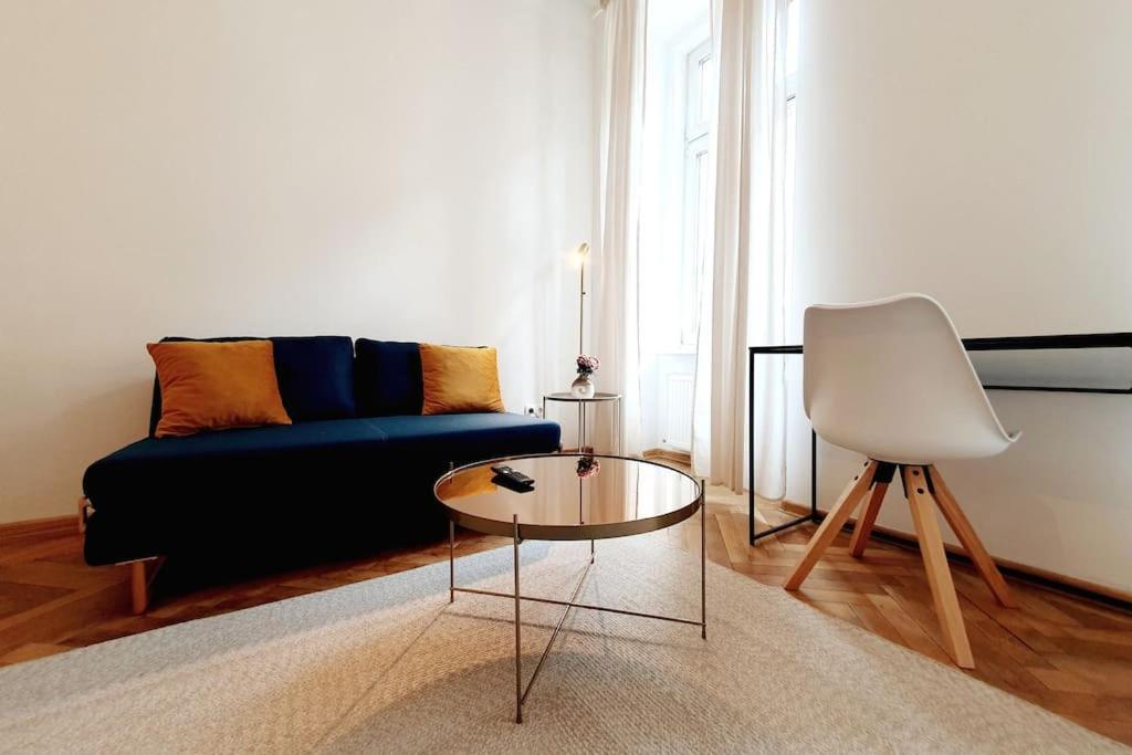 Savoir Vivre Apartments Rosinagasse فيينا الغرفة الصورة